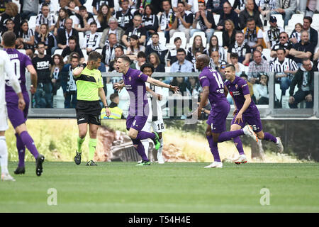 Turin, Italien. 20 Apr, 2019. Fußball, Serie A TIM Meisterschaft 2018-19 JUVENTUS VS FIORENTIN 2-1 im Bild: MILENKOVIC Quelle: Unabhängige Fotoagentur/Alamy leben Nachrichten Stockfoto