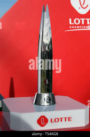 Hawaii, USA. 20 Apr, 2019. Die Trophäe für die LPGA Lotte Meisterschaft an der Ko Olina Golf Club in Kapolei, HI Michael Sullivan/CSM Credit: Cal Sport Media/Alamy leben Nachrichten Stockfoto