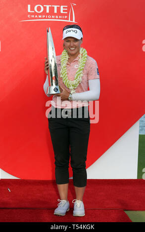 Hawaii, USA. 20 Apr, 2019. Brooke M. Henderson, Rücken an Rücken Meister des LPGA Lotte Meisterschaft an der Ko Olina Golf Club in Kapolei, HI Michael Sullivan/CSM Credit: Cal Sport Media/Alamy leben Nachrichten Stockfoto