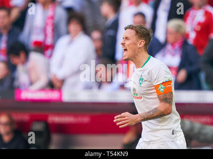 München, Deutschland. 20 Apr, 2019. Max Kruse, BRE 10 FC BAYERN MÜNCHEN - SV WERDER BREMEN 1-0-DFL-Bestimmungen verbieten die Verwendung von Fotografien als BILDSEQUENZEN und/oder quasi-VIDEO - 1. Deutsche Fussball Liga, München, 20. April 2019 Saison 2018/2019, Spieltag 30, FCB, München, © Peter Schatz/Alamy Live News Credit: Peter Schatz/Alamy leben Nachrichten Stockfoto