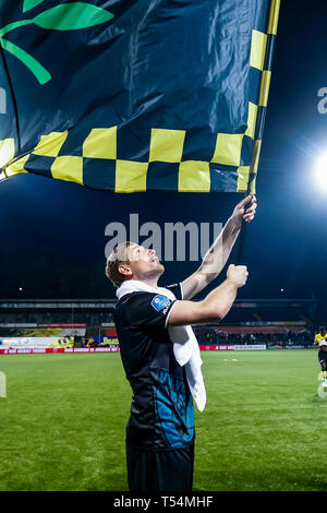 Venlo, Niederlande. 20 Apr, 2019. Fußball, niederländischen Eredivisie Saison 2018 - 2019, Covebo Stadion De Koel, VVV Venlo Torwart Lars Unnerstall Feiern nach dem Spiel VVV Venlo - De Graafschap Credit: Pro Schüsse/Alamy leben Nachrichten Stockfoto