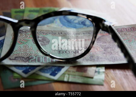 Dong Vietnam Geld. vietnamesischen Banknoten viele Wert. Ho Chi Minh Bild auf der Banknote Stockfoto