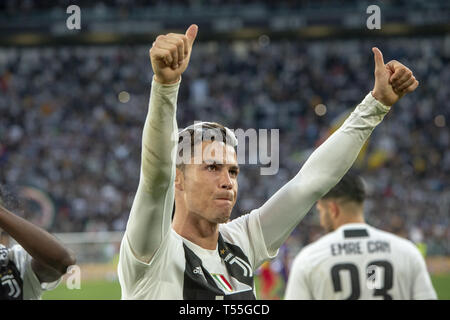 Turin, Italien. 20 Apr, 2019. Juventus Turin feiern nach seiner gesicherten 8 aufeinander folgenden Italienischen 2018/19 DES cudetto' Serie A Meisterschaften, nach dem Sieg der italienischen Serie A Fußballspiel Juventus vs Fiorentina bei Allianz Stadion Turin, Turin, 20/04/2019 Credit: Antonio Polia/Pacific Press/Alamy leben Nachrichten Stockfoto