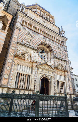 Bergamo, Italien - 18. Oktober 2018: die Fassade der Capella Colleoni in Bergamo. Italien Stockfoto