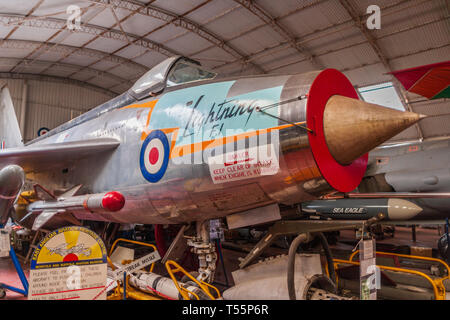 Die English Electric Lightning ist ein Jagdflugzeug, das als Abfangjäger während der 1960er Jahre diente, die 70s flixton Aviation Museum Stockfoto