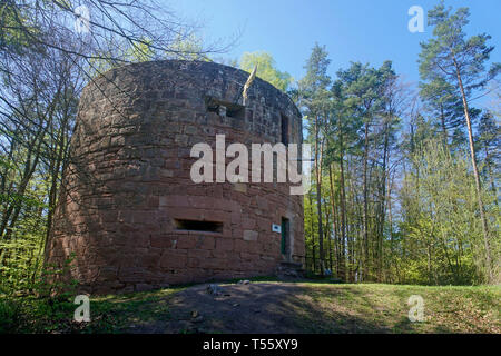 Ruinen von outwork wenig Frankreich Burg Berwartstein, Erlenbach bei Dahn, Wasgau, Rheinland-Pfalz, Deutschland Stockfoto