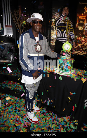 Rapper und TV-Persönlichkeit Flavor Flav Hosts Neue 90s Zimmer starten Wir feiern 20 Jahre in Las Vegas bei Madame Tussauds Las Vegas bietet: Flavor Flav Wo: Las Vegas, Nevada, United States Wenn: 20 Mar 2019 Credit: DJDM/WENN.com Stockfoto