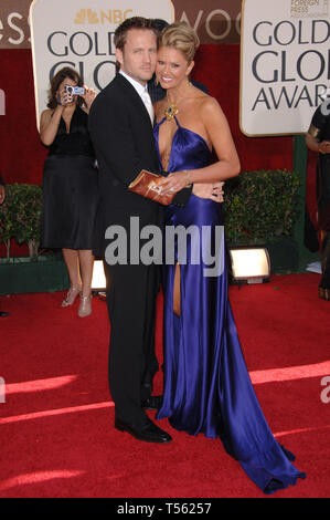 LOS ANGELES, Ca. Januar 16, 2006: Nancy O'Dell & Ehemann Keith ZUBCHEVICH auf der 63. jährlichen Golden Globe Awards im Beverly Hilton Hotel. © 2006 Paul Smith/Featureflash Stockfoto