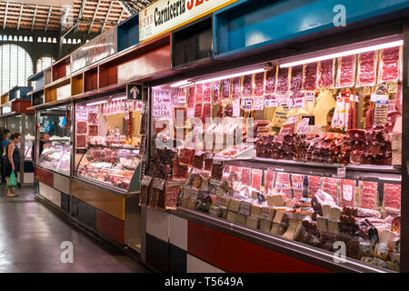 Malaga, Spanien - Mai 06, 2018. Spanische Spezialitäten fom Ataranzanas Central Market, Malaga, Spanien Stockfoto