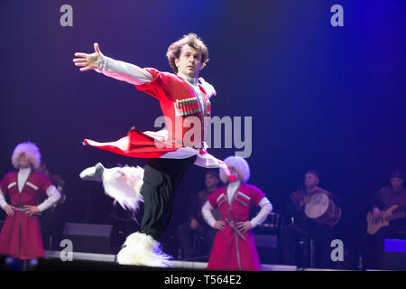 Belarus, Gomel, 27. Februar 2018. Konzertsaal. Rede des Nationalen Georgischen Ballett Sukhishvili. Georgische Tänzer Stockfoto