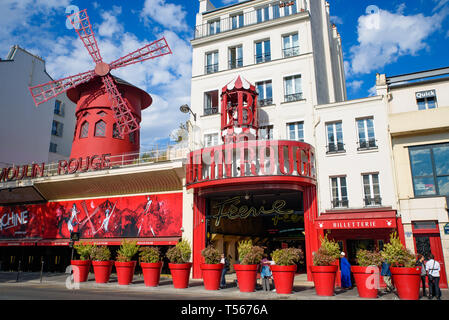 Moulin Rouge, den berühmtesten Kabarett in Paris, Frankreich Stockfoto