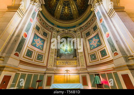 PARIS, Frankreich, 26. Oktober 2016: Interieur und architektonischen Details von Saint Francois Xavier Kirche, 26. Oktober 2016 in Paris, Frankreich Stockfoto