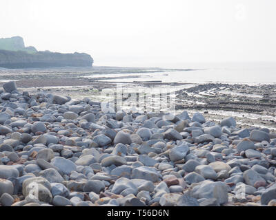 Kilve, Somerset, UK. 18. Apr 2019. Kilve Strand an der Jurassic Coast, in der Nähe von watchet Stockfoto