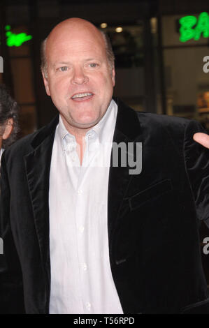 LOS ANGELES, Ca. Februar 02, 2006: REX LINN bei der Weltpremiere von Firewall am Grauman Chinese Theater, Hollywood. © 2006 Paul Smith/Featureflash Stockfoto