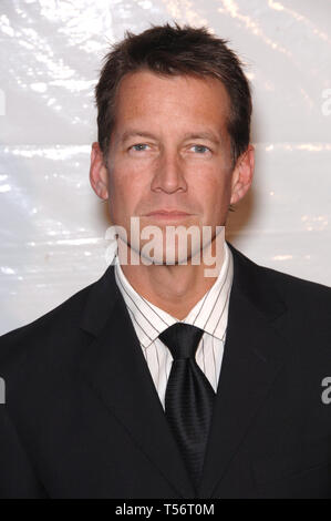 LOS ANGELES, Ca. Februar 04, 2006: James Denton an den 2006 Writers Guild Awards im Hollywood Palladium © 2006 Paul Smith/Featureflash Stockfoto
