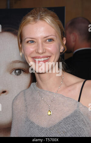 LOS ANGELES, Ca. 20. April 2006: Schauspielerin SUZANNA URSZULY im Rahmen der Weltpremiere in Hollywood, von Silent Hill. © 2006 Paul Smith/Featureflash Stockfoto