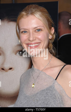 LOS ANGELES, Ca. 20. April 2006: Schauspielerin SUZANNA URSZULY im Rahmen der Weltpremiere in Hollywood, von Silent Hill. © 2006 Paul Smith/Featureflash Stockfoto