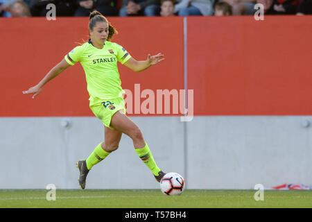 21. April 2019, Bayern, München: Fußball, Frauen: Champions League, FC Bayern München - FC Barcelona, K.o.-Runde, Halbfinale, Hinspiel auf der FC Bayern Campus. Lieke Martens von Barcelona spielt den Ball. Foto: Matthias Balk/dpa Stockfoto