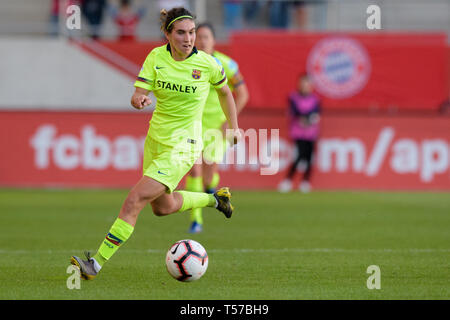 21. April 2019, Bayern, München: Fußball, Frauen: Champions League, FC Bayern München - FC Barcelona, K.o.-Runde, Halbfinale, Hinspiel auf der FC Bayern Campus. Mariona Caldentey Oliver von Barcelona spielt den Ball. Foto: Matthias Balk/dpa Stockfoto