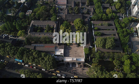 Nanjing. 19 Apr, 2019. Luftbild vom 19. April 2019 zeigt die Ansicht der "Presidential Palace in Nanjing, der Hauptstadt der Provinz Jiangsu im Osten Chinas. Credit: Ji Chunpeng/Xinhua/Alamy leben Nachrichten Stockfoto