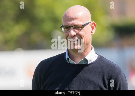 OSS, Frans Heesen Stadion, 22-04-2019, Saison 2018 / 2019, Niederländische Keuken Kampioen Divisie. Endergebnis 1:0, FC Oss trainer Klaas Wels während des Spiels TOP Oss-Go Ahead Eagles Stockfoto