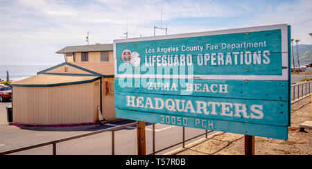 Malibu Rettungsschwimmer Hauptsitz im Zuma Beach - MALIBU, USA - 29. MÄRZ 2019 Stockfoto