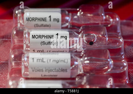 Close-up des Morphiums SULFAT 1 mg/ml Durchstechflasche Stockfoto