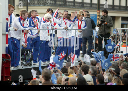 Die Olympischen und Paralympischen Helden Parade in London. 16/10/2008 Stockfoto