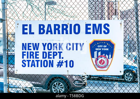 In der Nähe des El Barrio EMS, Feuerwehr Station Nr. 10 in Upper Manhattan Stockfoto