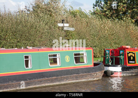 Schmale boote Wegweiser auf Llangollen-kanal Ellesmere Shropshire England günstig Stockfoto