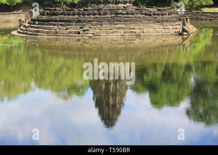 Neak Pean in Kambodscha und Reflexion Stockfoto