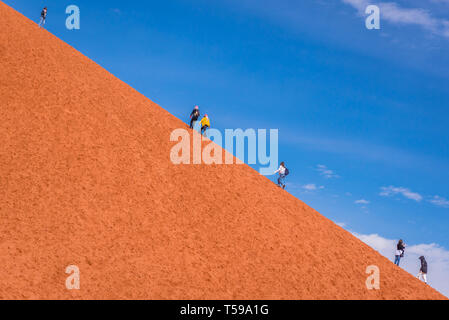 Roter Sand Dune im Wadi Rum Tal auch genannt Tal des Mondes in Jordanien Stockfoto