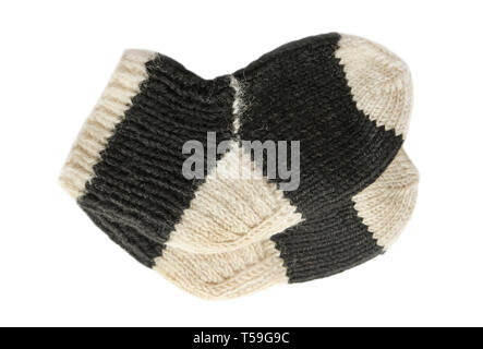 Warme gestrickte Wollsocken isoliert auf weißem Stockfoto