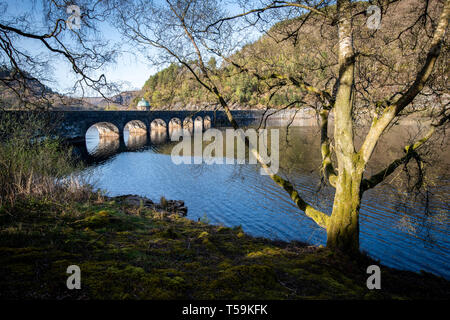 Carreg Ddu Viadukt und Stausee, Elan Valley, Powys, Wales, Großbritannien Stockfoto