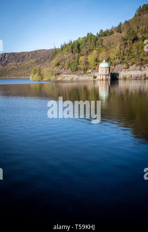 Carreg Ddu Viadukt und Stausee, Elan Valley, Powys, Wales, Großbritannien Stockfoto