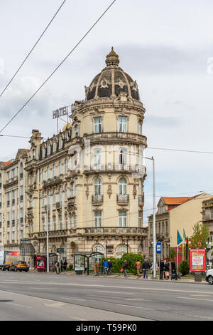 Coimbra/Portugal - 04 04 2019: Ansicht der klassischen Gebäude mit Hotel in Coimbra Stockfoto