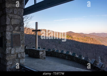 Die Fred W. Symmes Kapelle, alias "schöner Ort", außerhalb von Greenville, South Carolina ist Teil des YMCA Camp Greenville Campus für die Öffentlichkeit zugänglich. Stockfoto