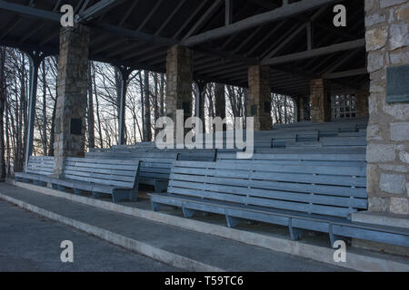 Die Fred W. Symmes Kapelle, alias "schöner Ort", außerhalb von Greenville, South Carolina ist Teil des YMCA Camp Greenville Campus für die Öffentlichkeit zugänglich. Stockfoto