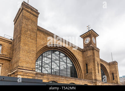 Der Bahnhof King's Cross, Euston Road, London, England, UK. Stockfoto