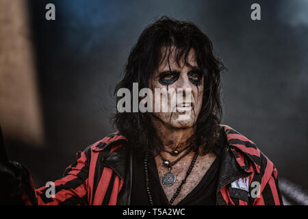 Alice Cooper mit seiner Band in Stockholm Juli 2015 Freizeitpark Gröna Lund. Stockfoto