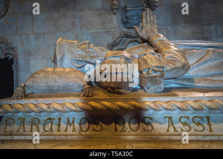 Neomanueline Grab von Navigator Vasco da Gama in Kloster Jeronimos - Hieronymus-kloster in Belem Viertel in Lissabon, Portugal Stockfoto