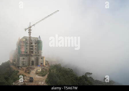 Bau des Schlosses französisches Dorf auf Bana Hügel in Danang, Vietnam. Stockfoto