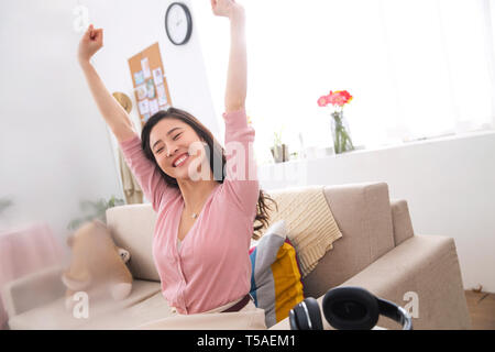 Glückliche junge Frau Stockfoto