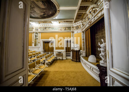 Louis XIV Stil Playhouse (Sala de Teatru) in Peles Schloss, ehemalige Königsburg, zwischen 1873 und 1914 erbaut befindet sich in der Nähe von Sinaia Stadt in Rumänien Stockfoto