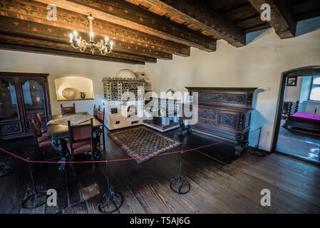 König Ferdinand Speisesaal im Schloss Bran, Rumänien, so genannte "Draculaschloss", Heimat der Titelfigur in Bram Stokers Roman "Dracula" Stockfoto