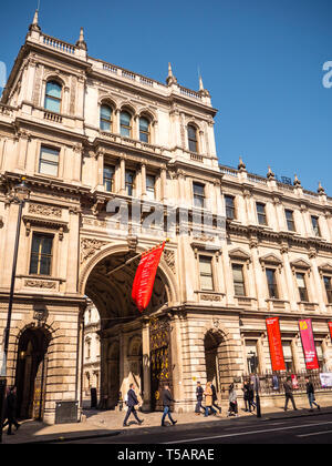 Königlichen Akademie der Künste, Burlington House, Piccadilly Mayfair, London, England, UK, GB. Stockfoto