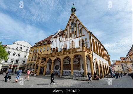 Amberg, Deutschland. 23 Apr, 2019. Das Rathaus von Amberg in der Altstadt. Foto: Armin Weigel/dpa/Alamy leben Nachrichten Stockfoto