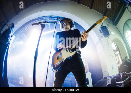 Niederlande, Tilburg - 12. April 2019. Die niederländische Dark Rock Band Gold führt ein Live Konzert während der niederländischen Metal Festival Roadburn Festival 2019 in Tilburg. (Foto: Gonzales Foto - Peter Troest). Stockfoto