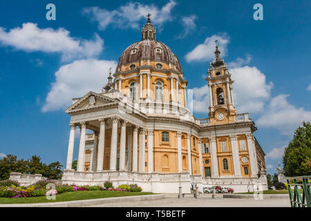 Die Basilika Superga (Italienisch: Basilica di Superga) ist eine Kirche in der Nähe von Turin. Stockfoto