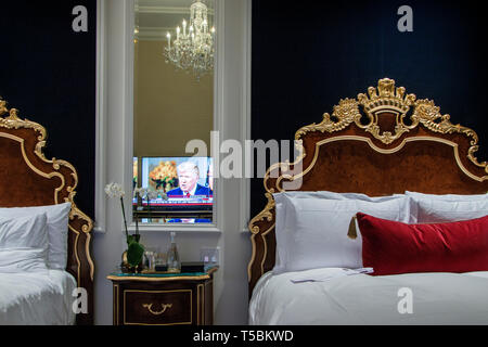 Das Hotelzimmer im Trump International Hotel in Washington. Stockfoto